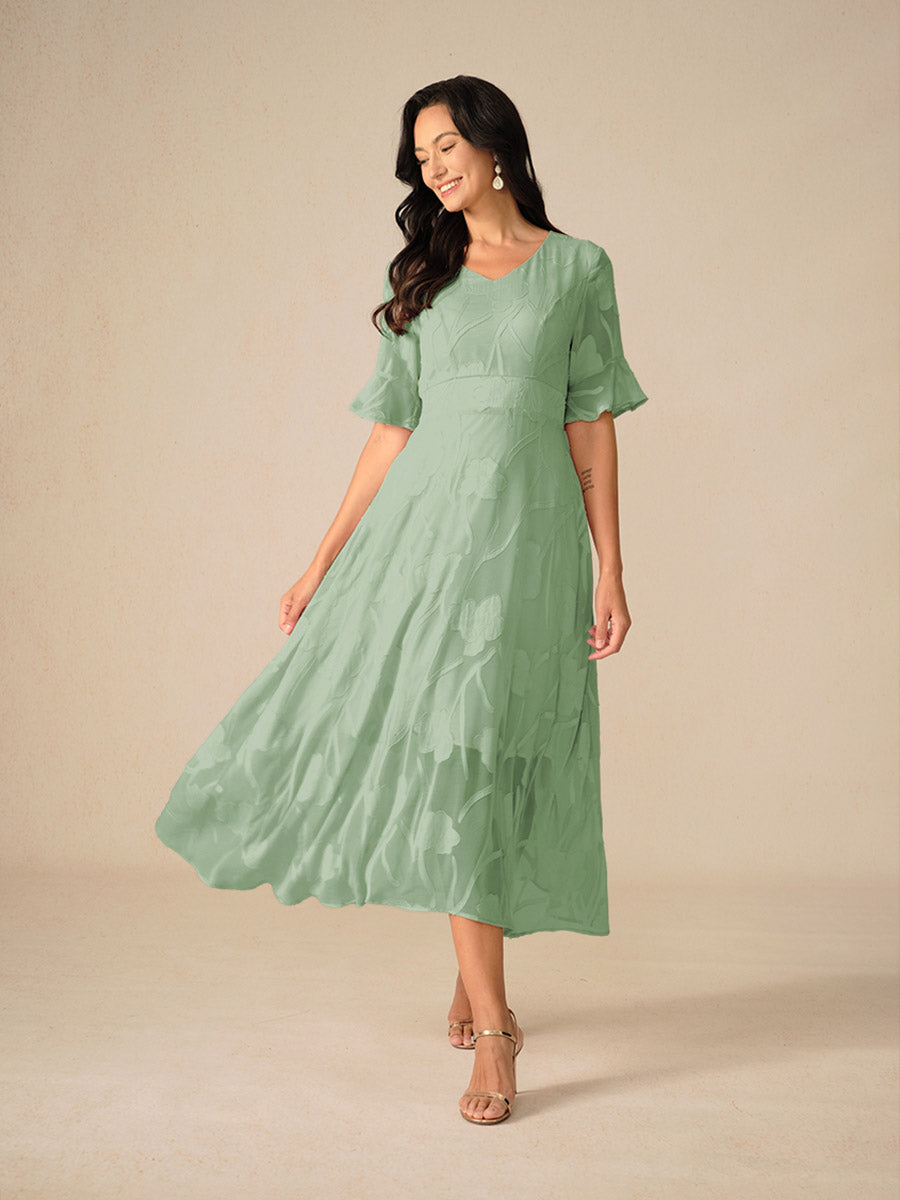 Kyla | Elegant Midi Kjole med Flatterende Ærmer og Blonde Detaljer
