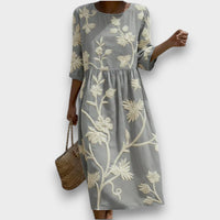 Ashley | Midi kjole med plante- og blomsterprint