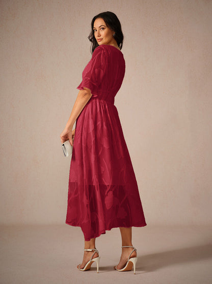 Kyla | Elegant Midi Kjole med Flatterende Ærmer og Blonde Detaljer