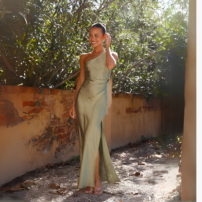 Neysi | Elegant Asymmetrisk Aftenkjole