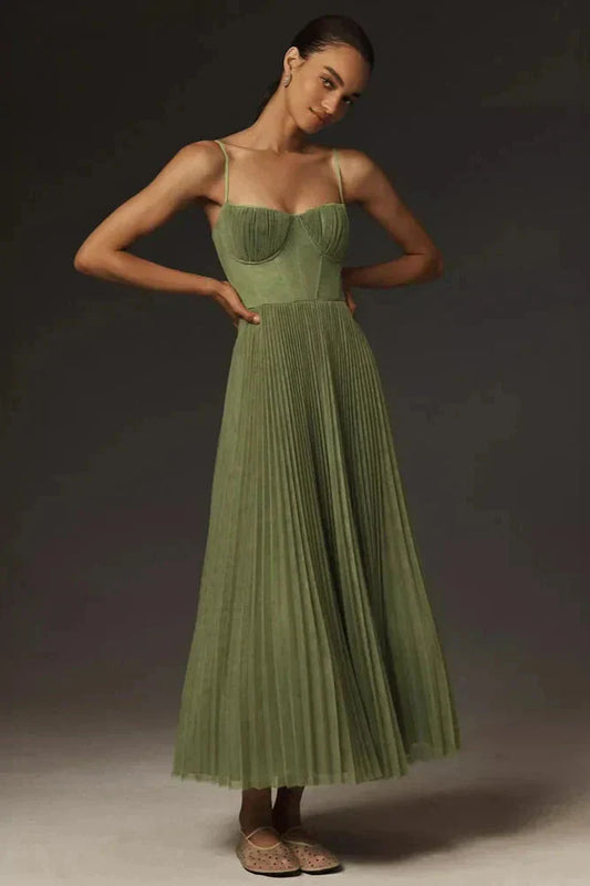 Winnie | Elegant Plisseret Fit & Flare Midi Kjole