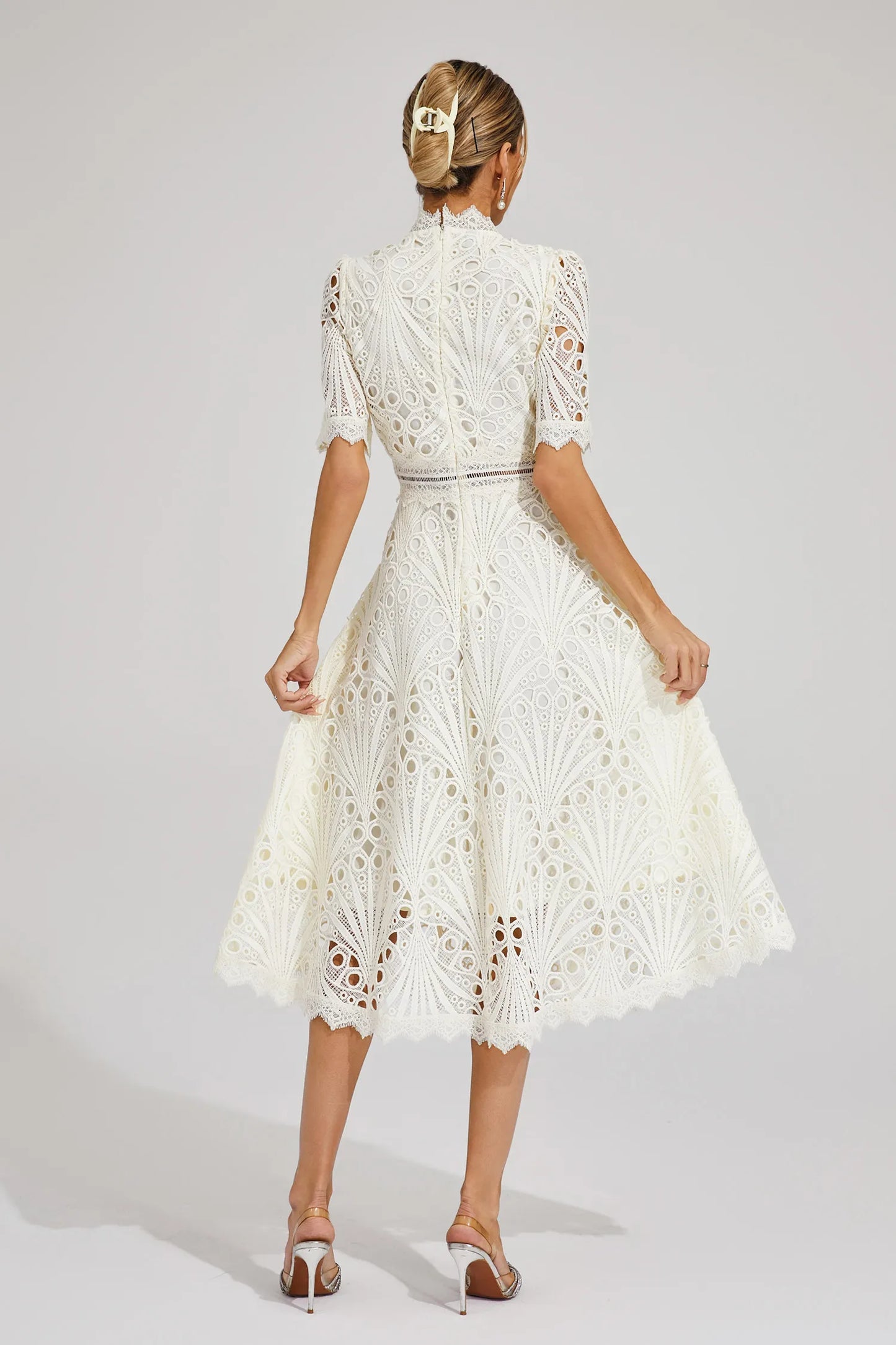 Lexi | Elegant Blonde Midi Kjole til Kvinder