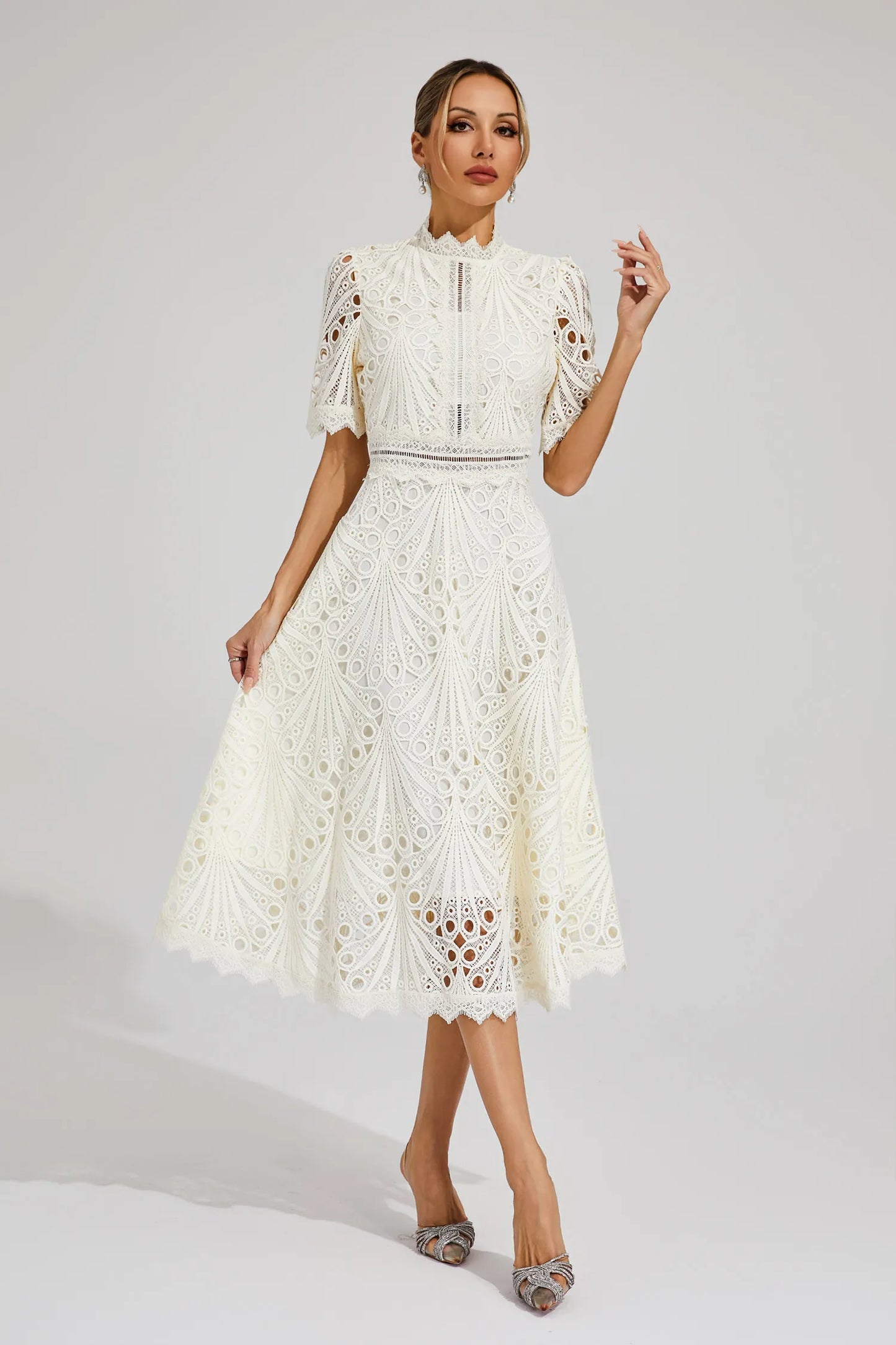 Lexi | Elegant Blonde Midi Kjole til Kvinder