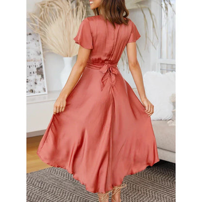 Leila | Elegant Casual Kjole med Tidøst Appeal
