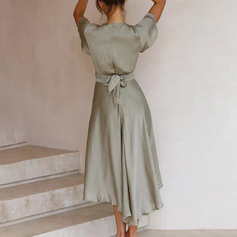 Leila | Elegant Casual Kjole med Tidøst Appeal