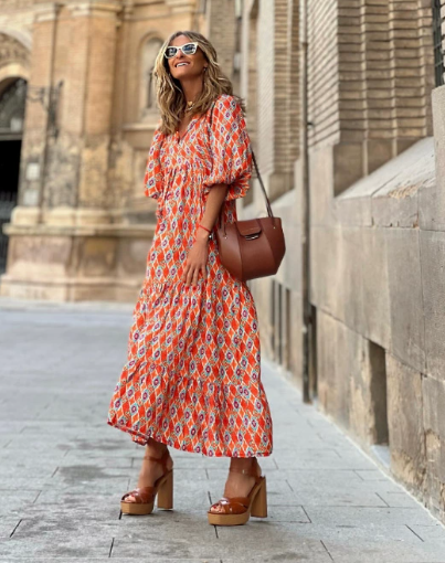 Lisa | Elegant Floral Midi Kjole til Ubesværet Stil
