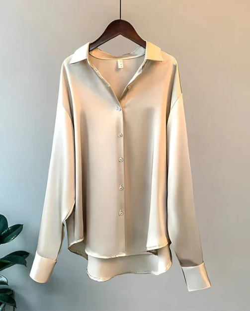 Olive | Elegant Fit Bluse med Blød Glans