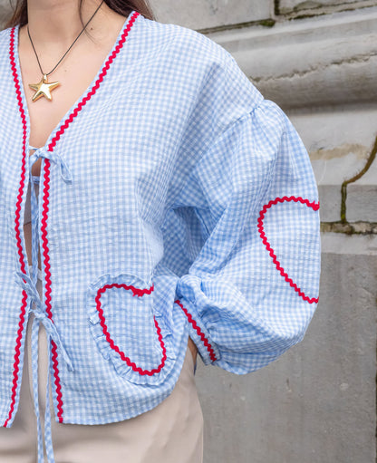 Betty | Romantisk Hjerte Bluse til Stilfulde Kvinder