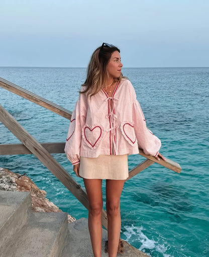 Betty | Romantisk Hjerte Bluse til Stilfulde Kvinder