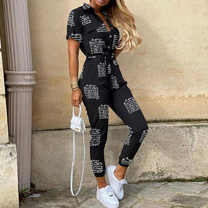 Reese | Letvægts Struktureret Fit Kortærmet Jumpsuit med Knaplukning
