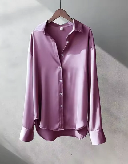 Olive | Elegant Fit Bluse med Blød Glans