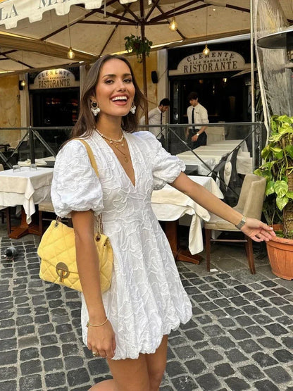 Nicolette | Romantisk Blomsterkjole til Ukompliceret Stil