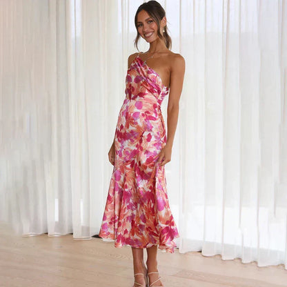 Madison | Elegant Asymmetrisk Blomster Midi Kjole til Enhver Lejlighed