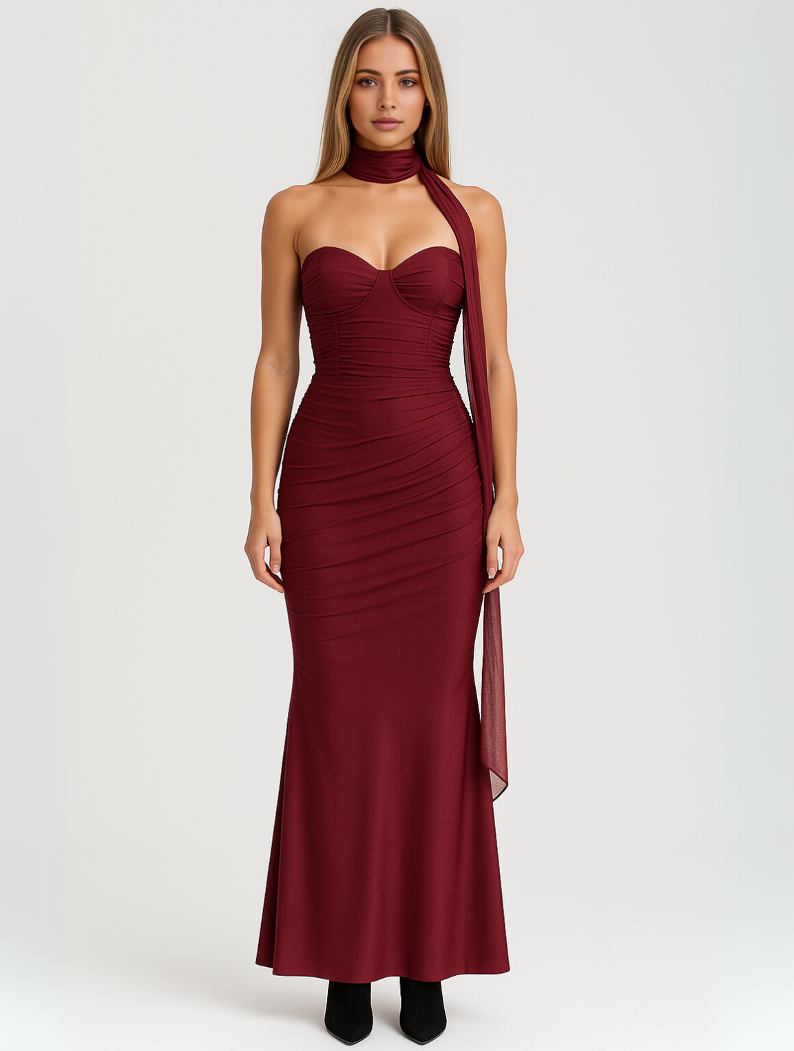 Phyllis | Elegant Strapless Choker Kjole