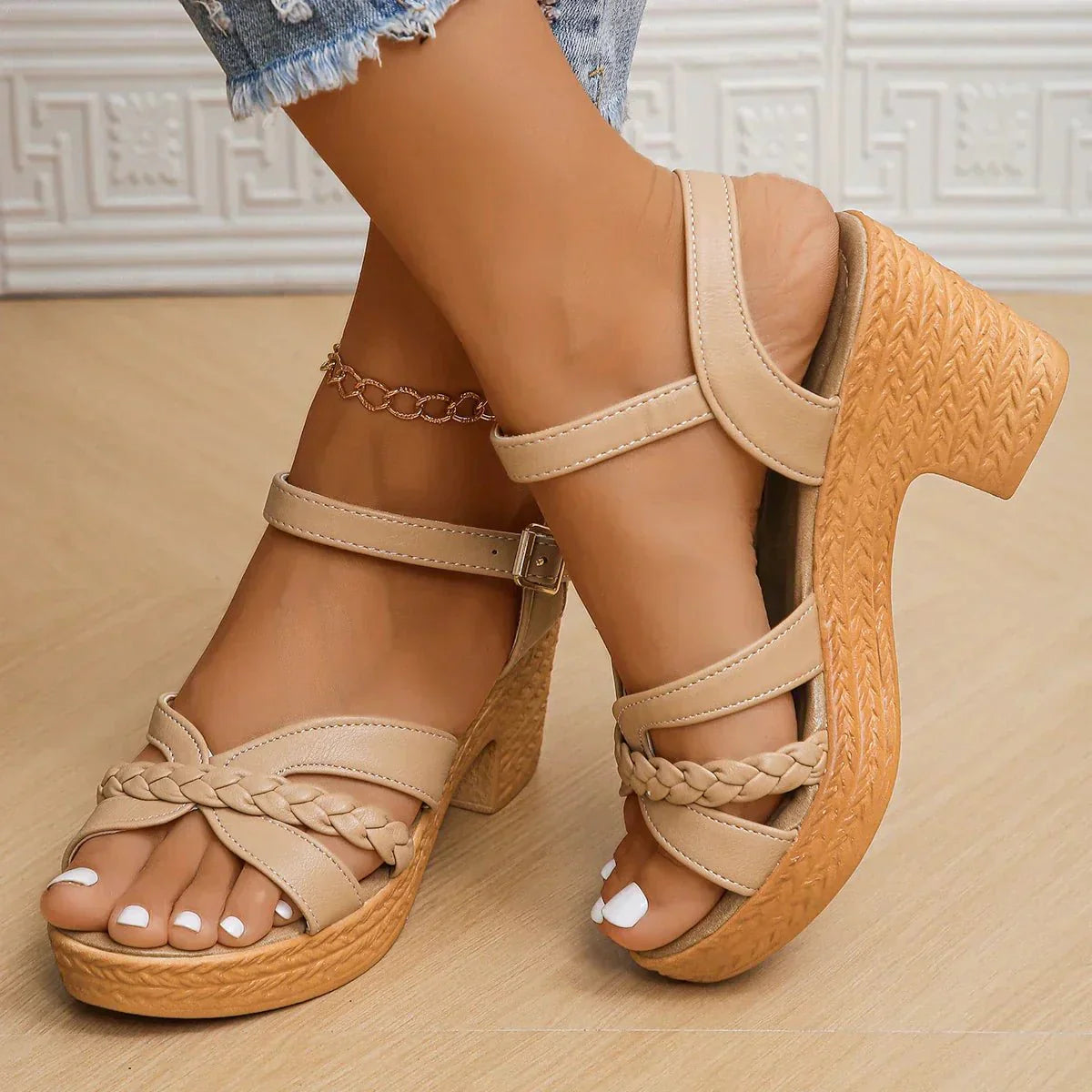 Esme | Ortodontiske Sandaler